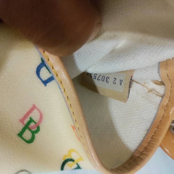 90’s VINTAGE DOONEY & BOURKE wristlet. - Picture 8 of 8